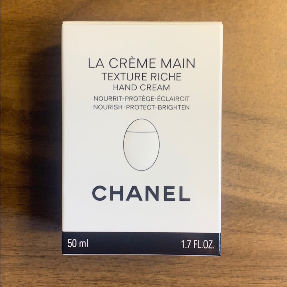 Chanel handcream  La Creme Main : Texture Riche